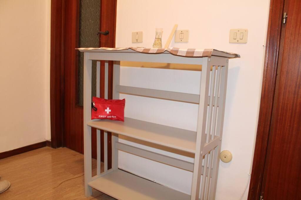 Casa Bilocale In Centro Vicino Stazione Apartment Voghera Exterior foto